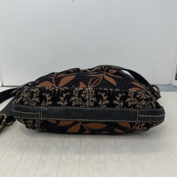 FOSSIL MULTICOLOR TAPESTRY GENUINE LEATHER STRAP XBODY HOBO SHOULDER BAG HANDBAG - Picture 5 of 11